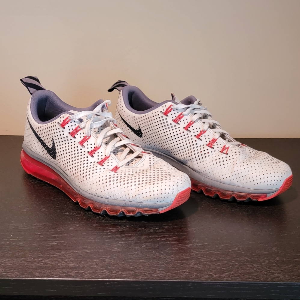 Nike Air Max Motion sneakers